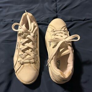 Fila vintage sneakers.